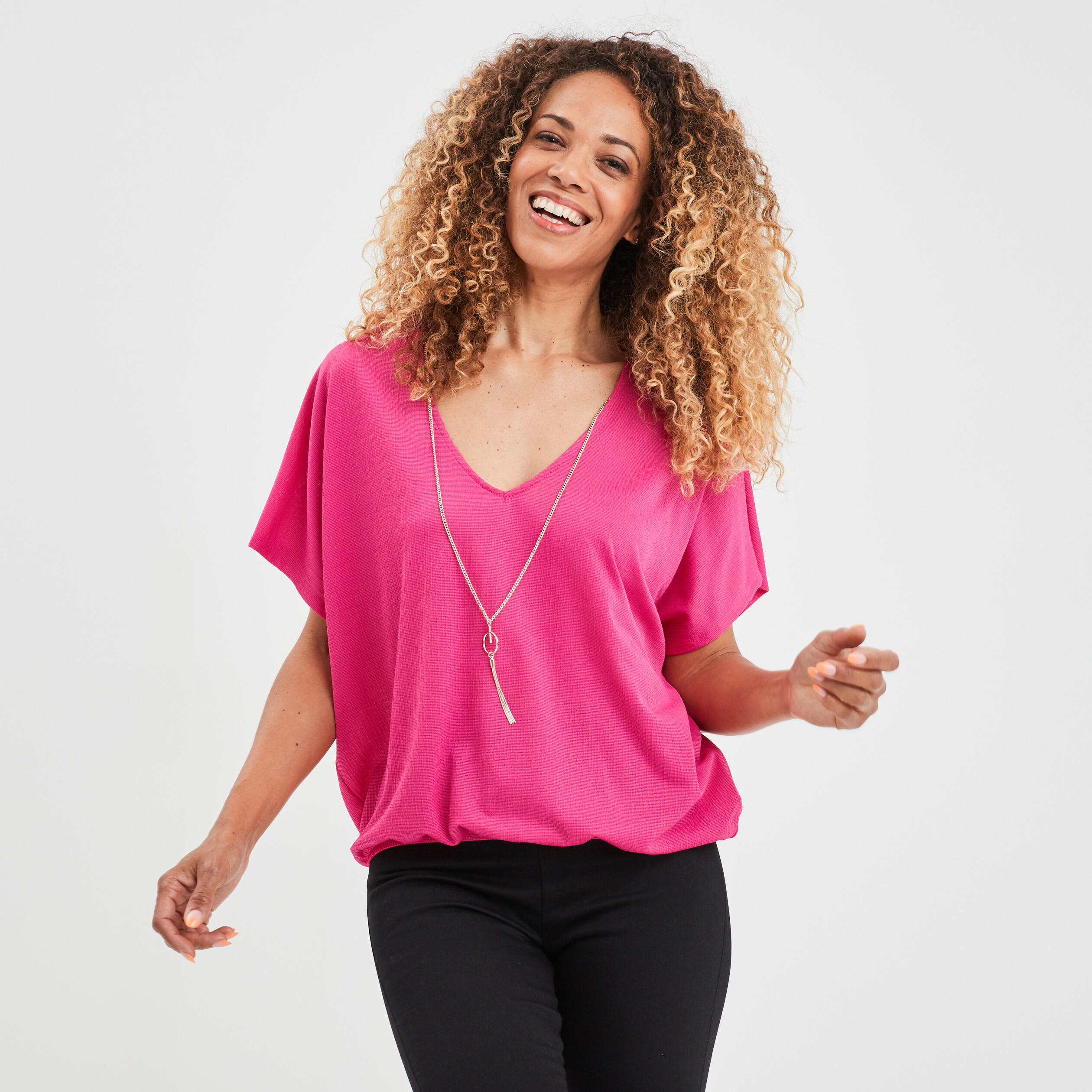 T-shirt col en V bijou Mosquitos rose fushia femme | La Halle