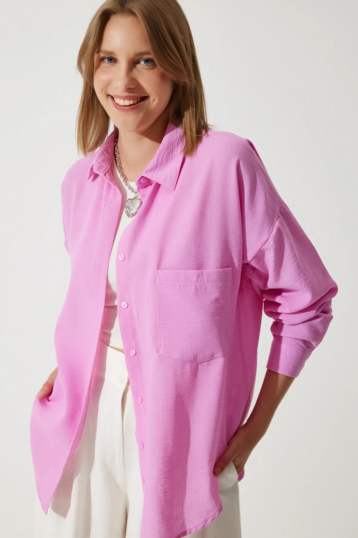 Happiness İstanbul  Hellrosa Oversize-Leinenhemd Ayrobin für Damen DD01222