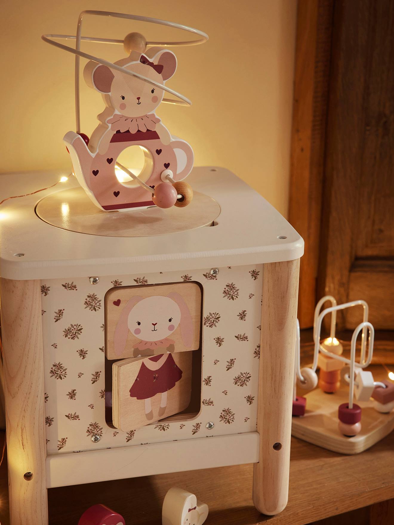 Grand cube d'activités GRENIER en bois FSC® blanc