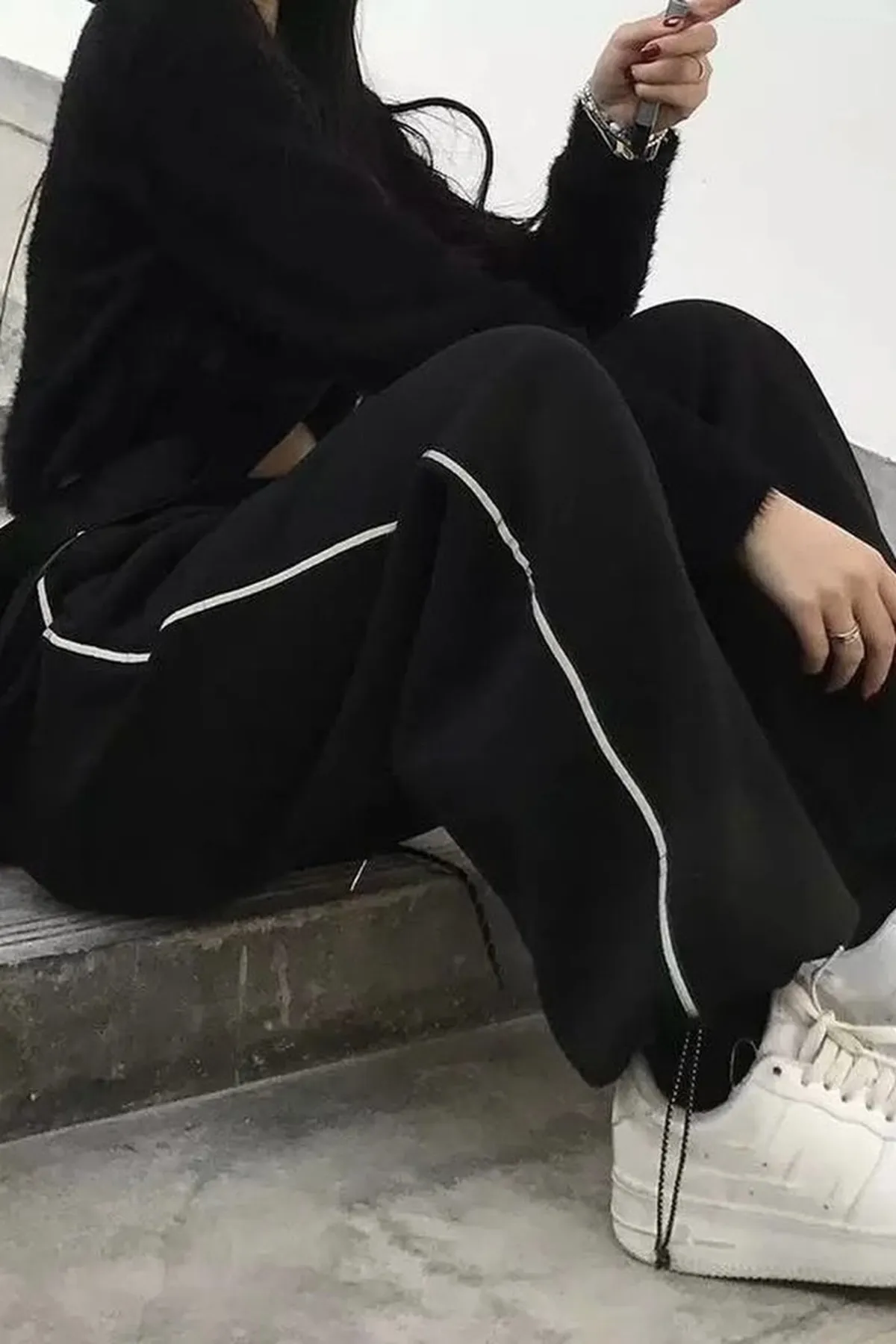 EFBUTİK  Schwarze Jogginghose mit weitem Bein und elastischen Beinen