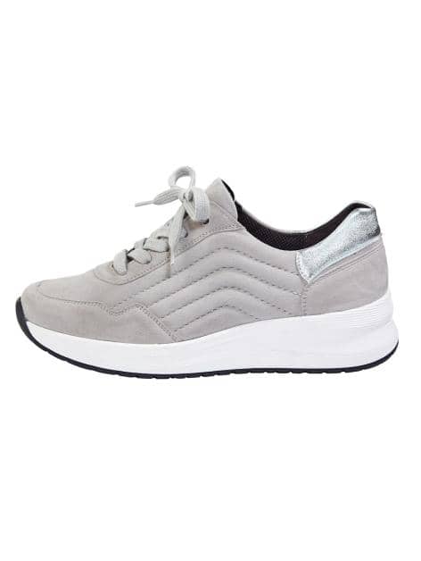 Schnürschuh mit Schaftrandpolsterung