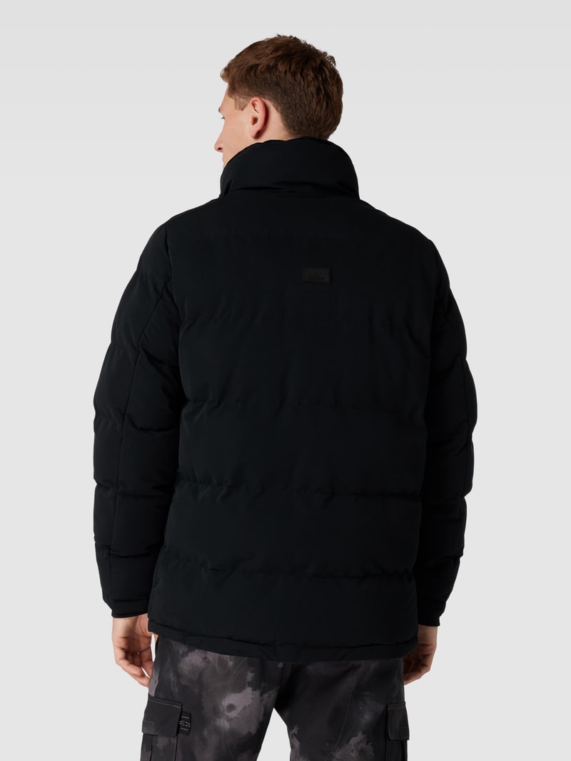 Steppjacke in unifarbenem Design mit Kapuze in schwarz