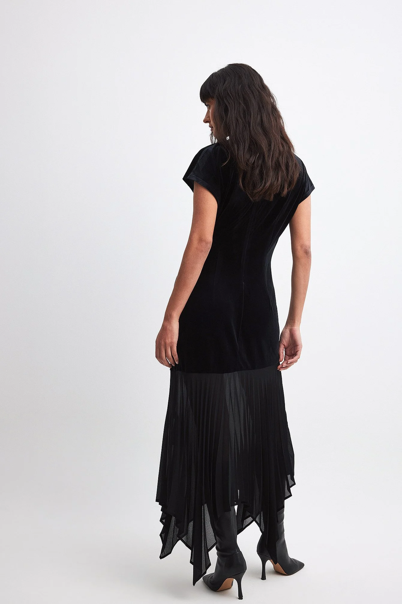 Midikleid mit plissiertem Rock
