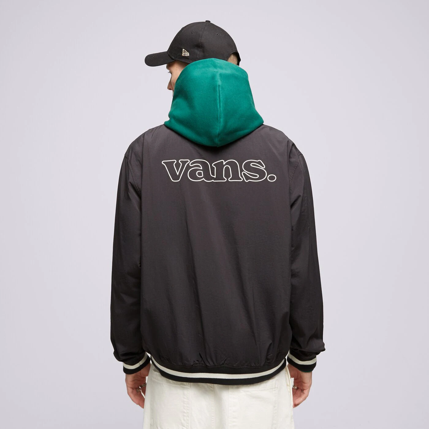VANS JACKE MOORE VARSITY Schwarz