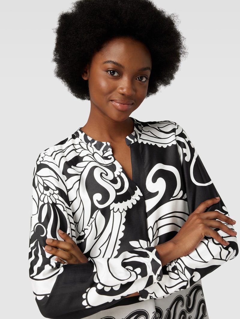 Blusenshirt mit Paisley-Muster und Tunikakragen in schwarz