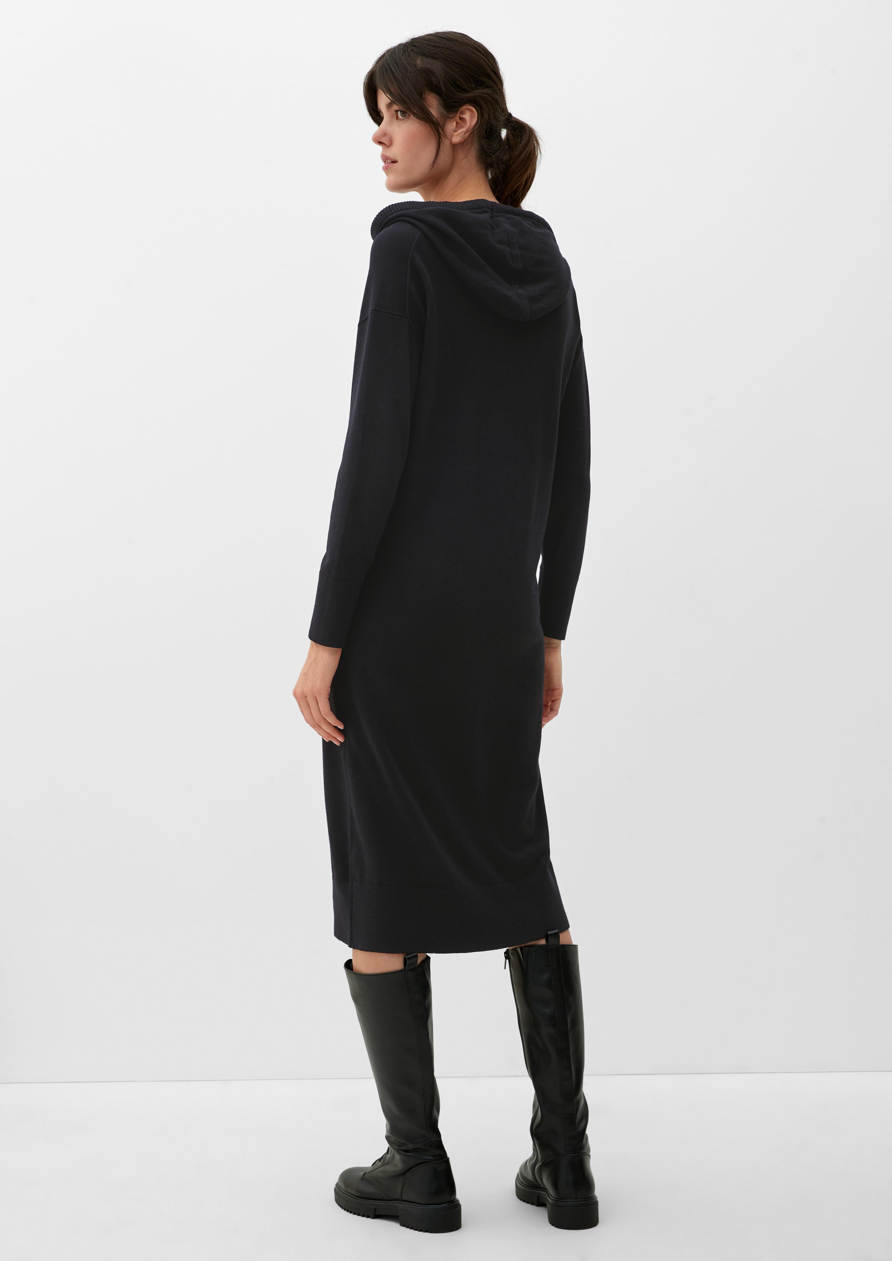 Kapuzenkleid aus Viskosemix  2121294-9999