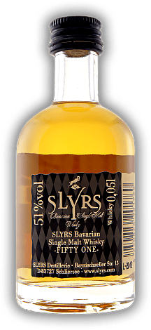 Slyrs Bavarian Single Malt Whisky Fifty-One 51% 0,05 Liter Slyrs Bavarian Single Malt Whisky Fifty-One 51% 0,05 Liter Als kräftiges und vielschichtiges Cuvée gilt er als der große Bruder des klassischen SLYRS Single Malts. 0,05	 Liter - Vol 51%