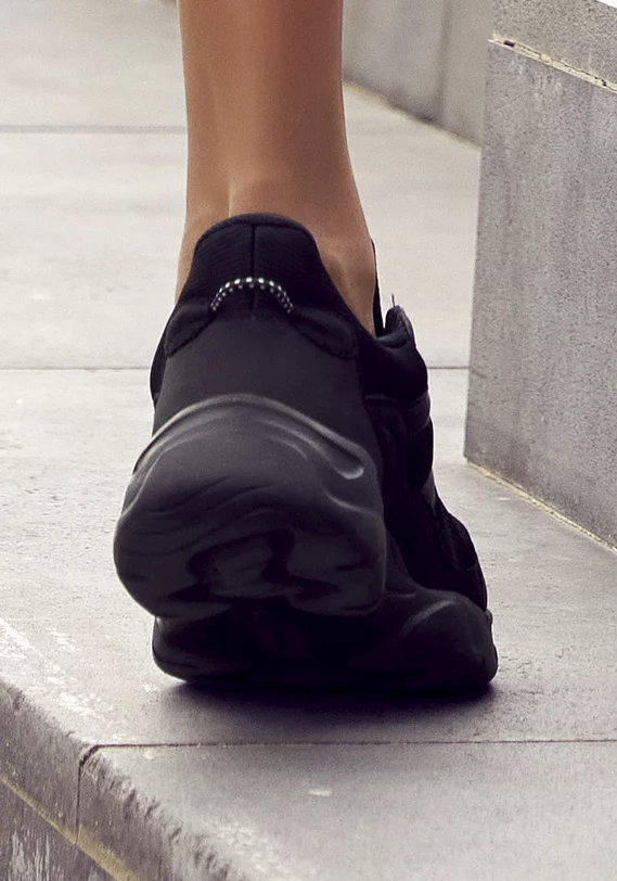 Sneaker