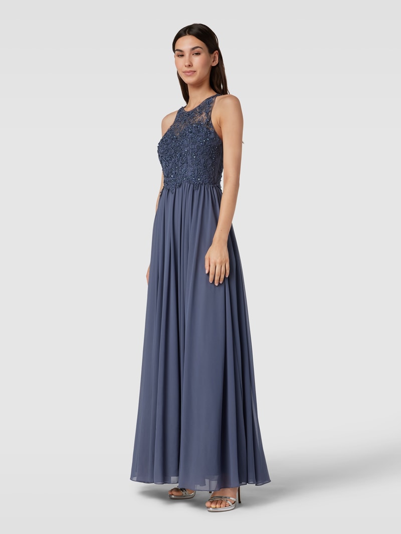 Abendkleid mit Ziersteinbesatz in rauchblau