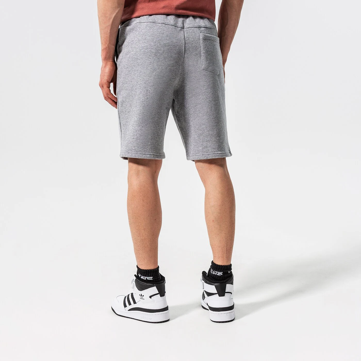 CONFRONT SHORTS ESSENTIAL Grau