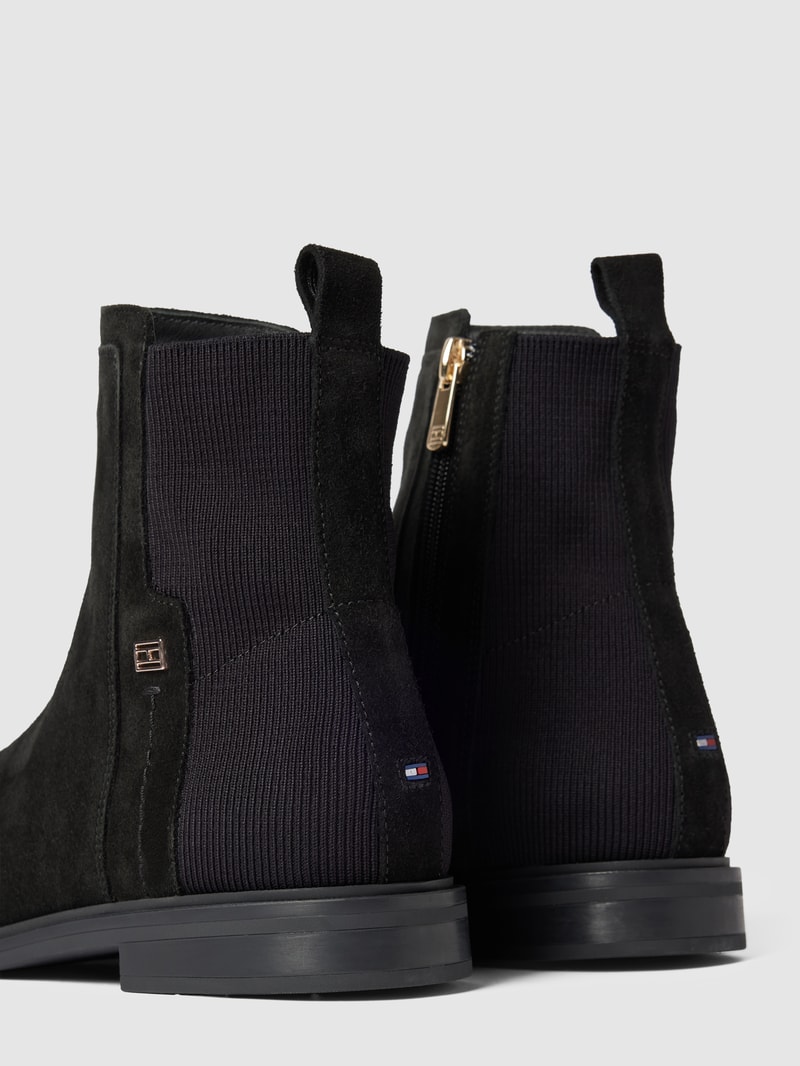 Chelsea Boots mit Label-Detail Modell 'TOMMY ESSENTIALS' in schwarz