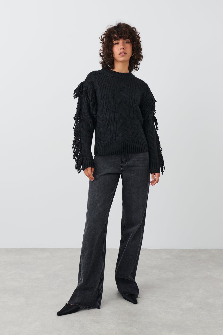 Knitted fringe sweater