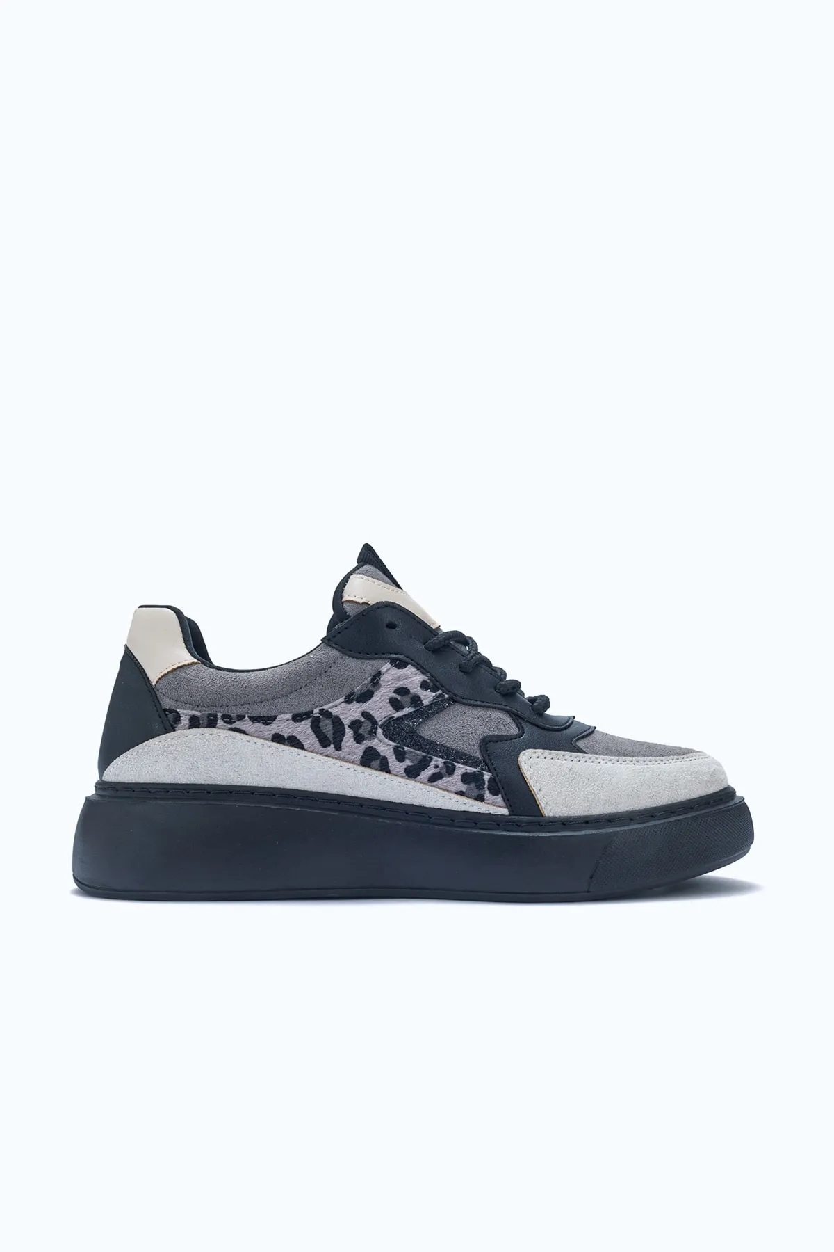 LuviShoes  Aere Ice-schwarze Damen-Sportschuhe