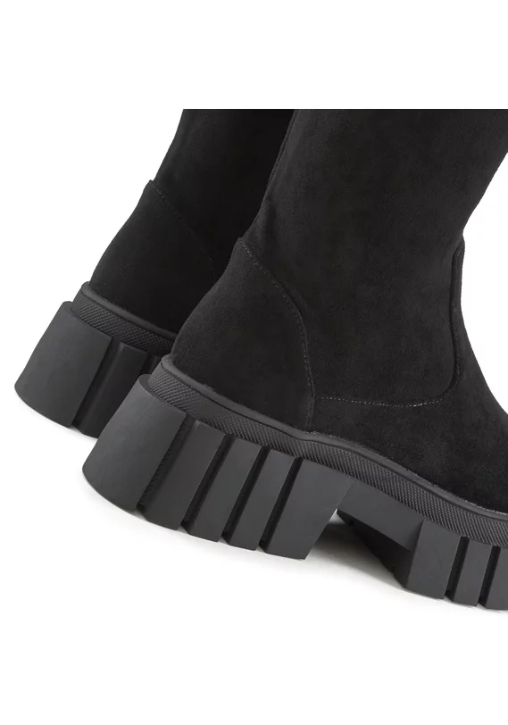 Reißverschlussstiefel