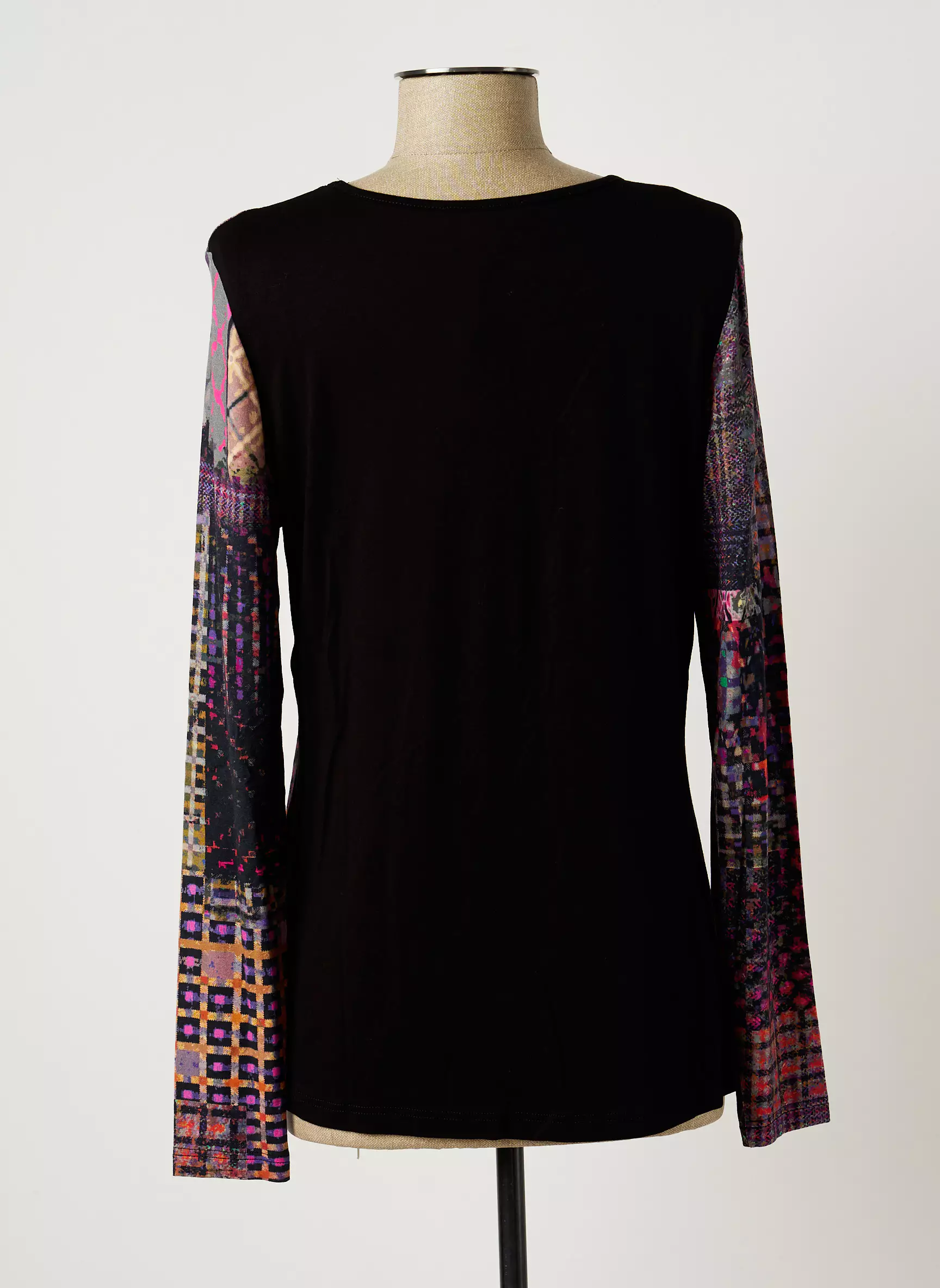 Julie Guerlande Tshirts Femme couleur noir