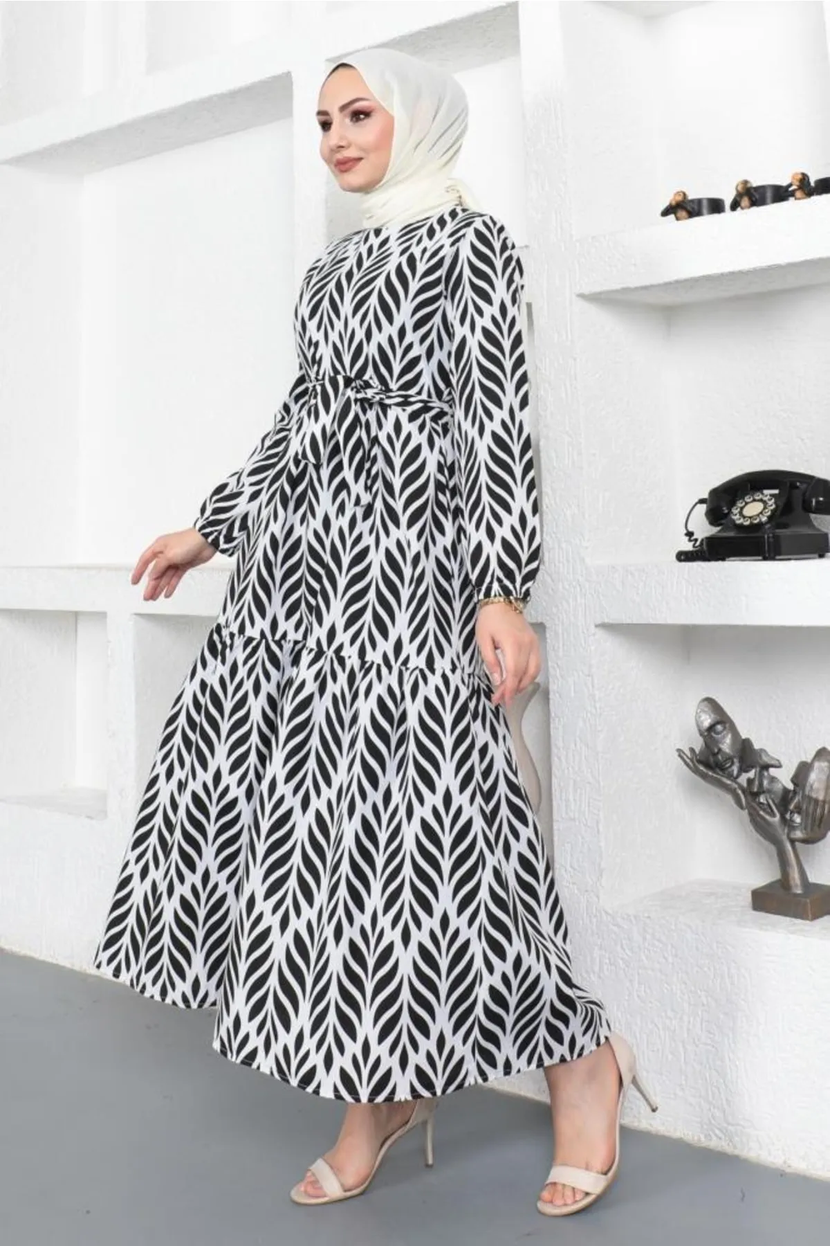 benguen  440 Gemustertes Hijab-Kleid Schwarz