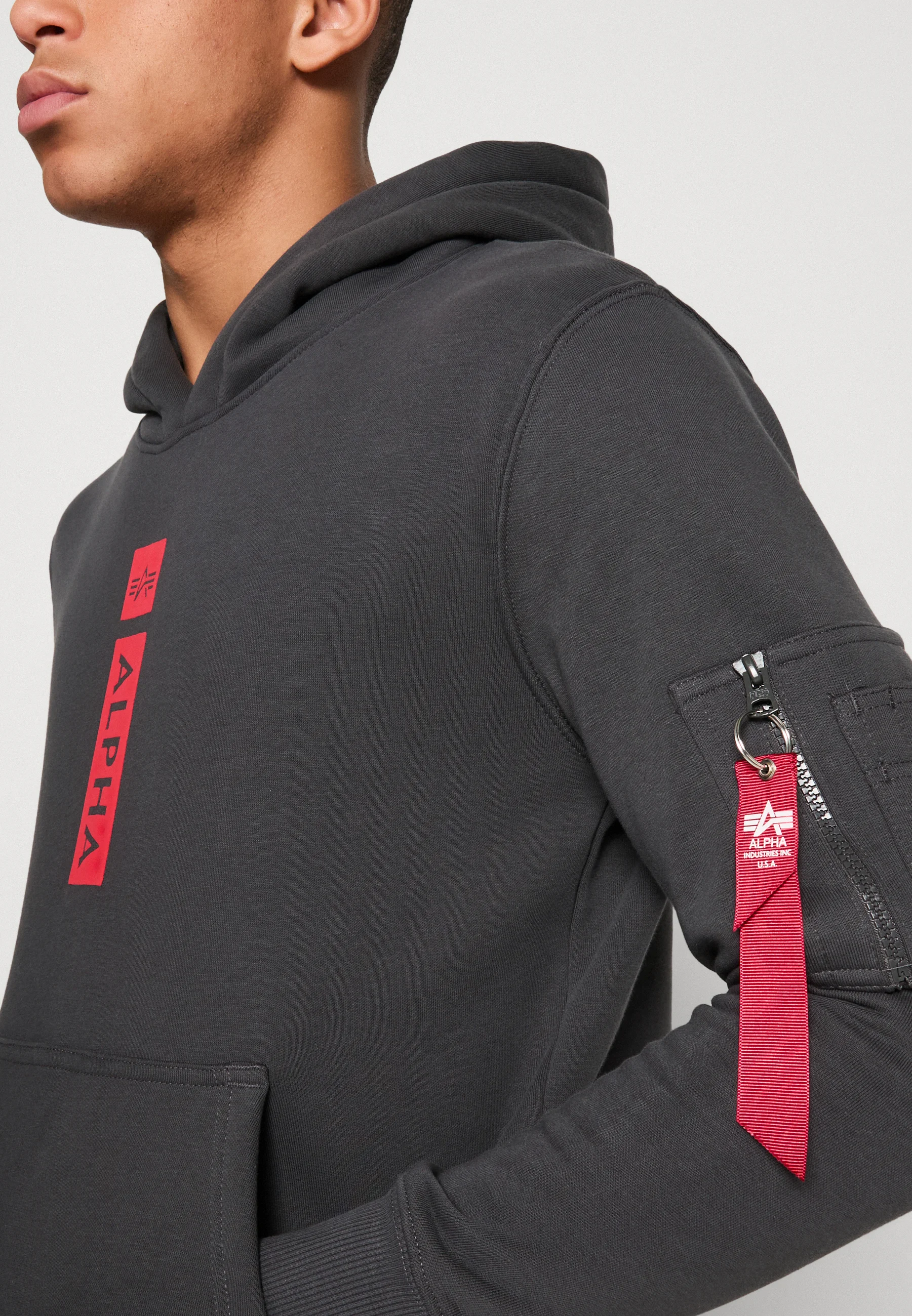 Sudadera con capucha Alpha Industries
