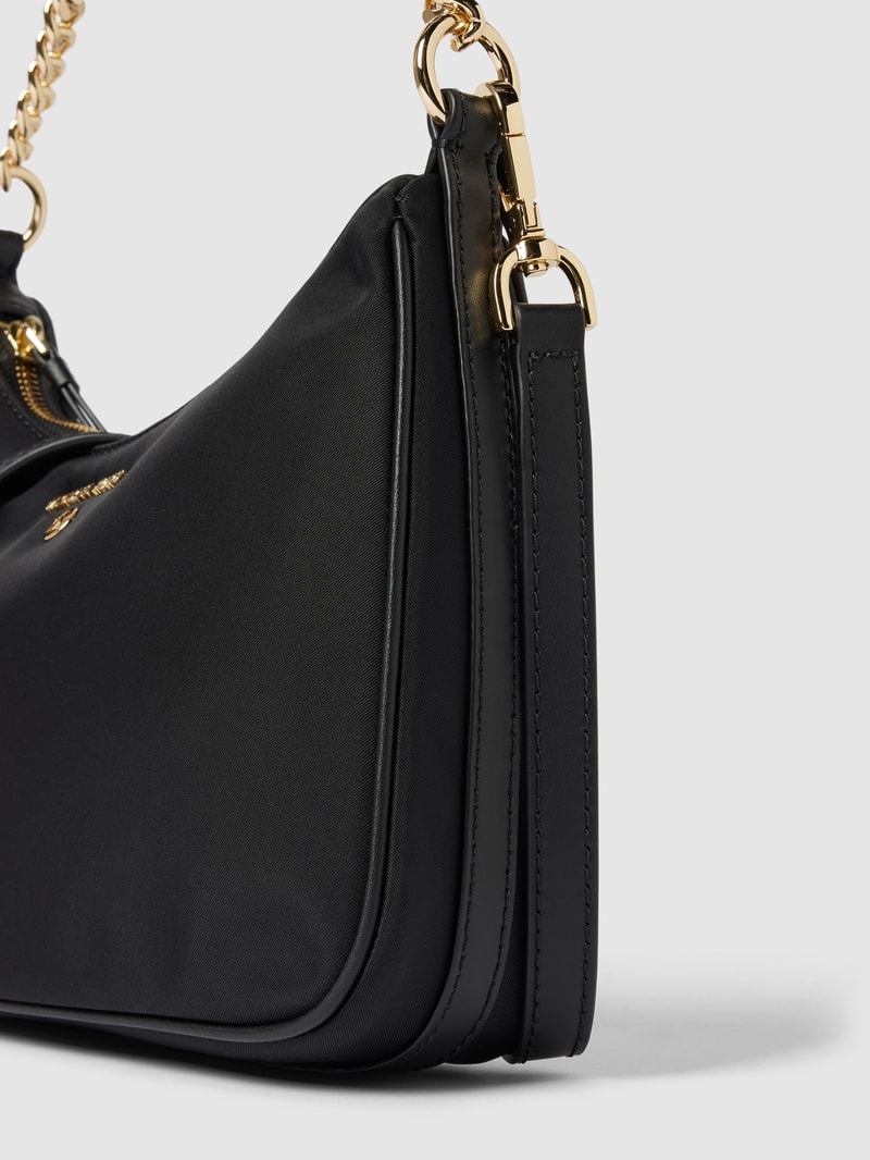 Schultertasche mit Label-Applikation Modell 'JET SET CHARM' in schwarz