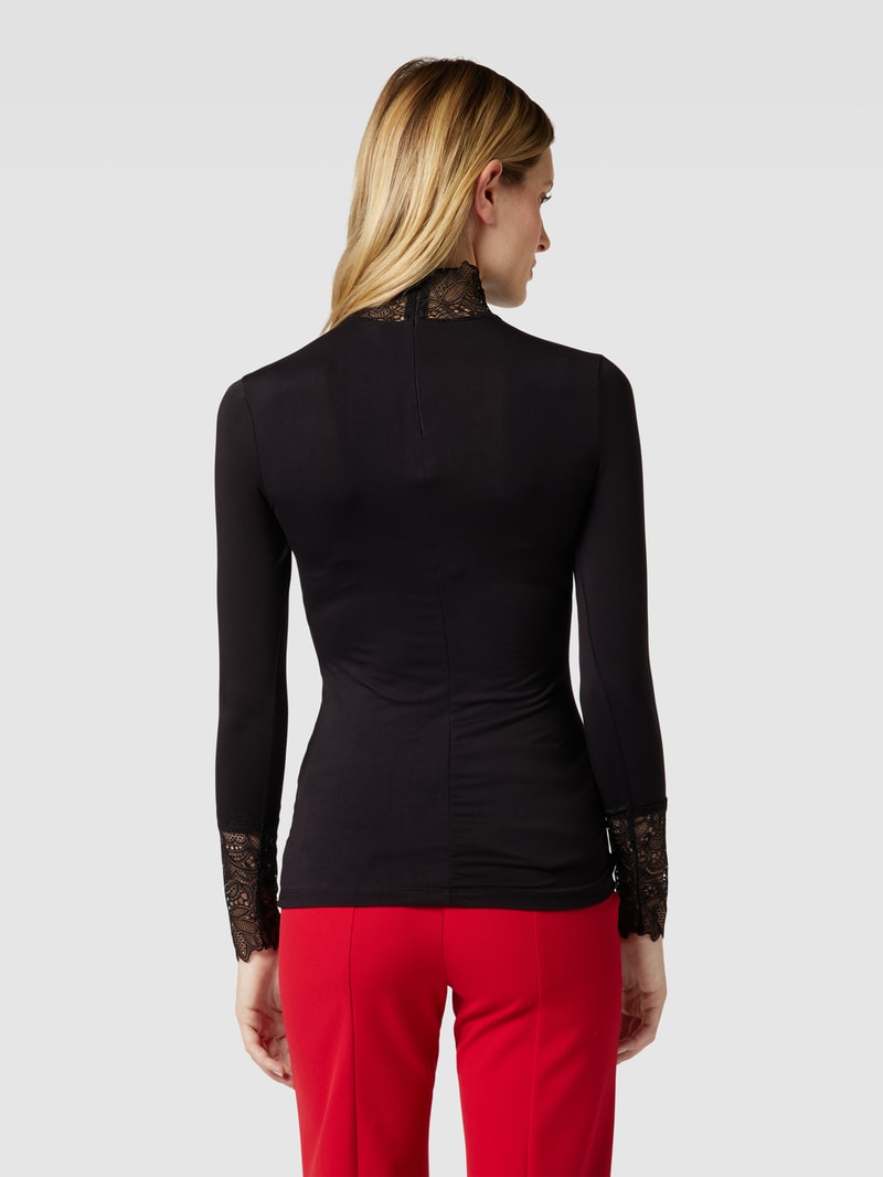 Longsleeve mit Spitzenbesatz Modell 'Marica' in schwarz