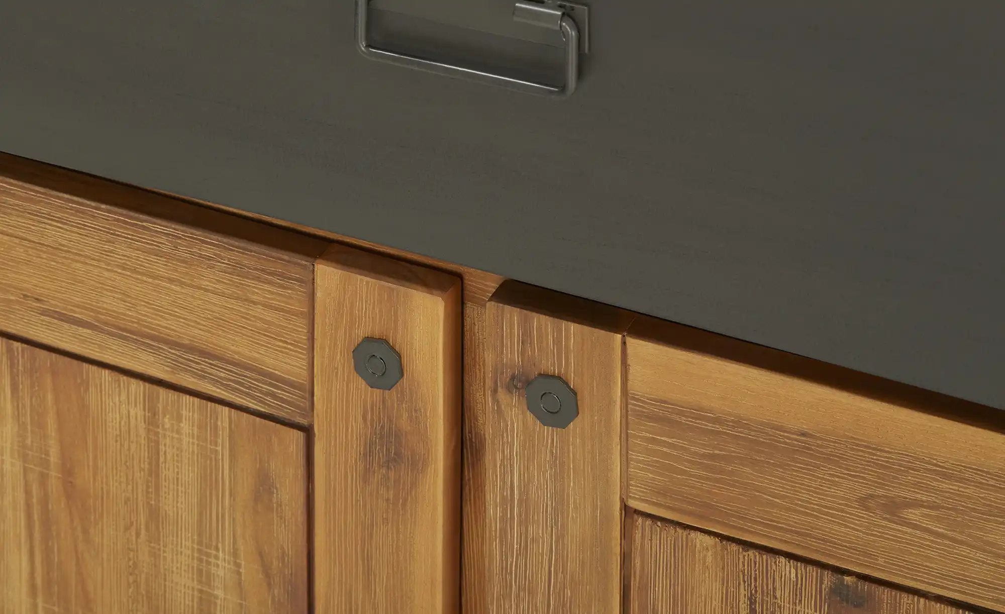 Highboard