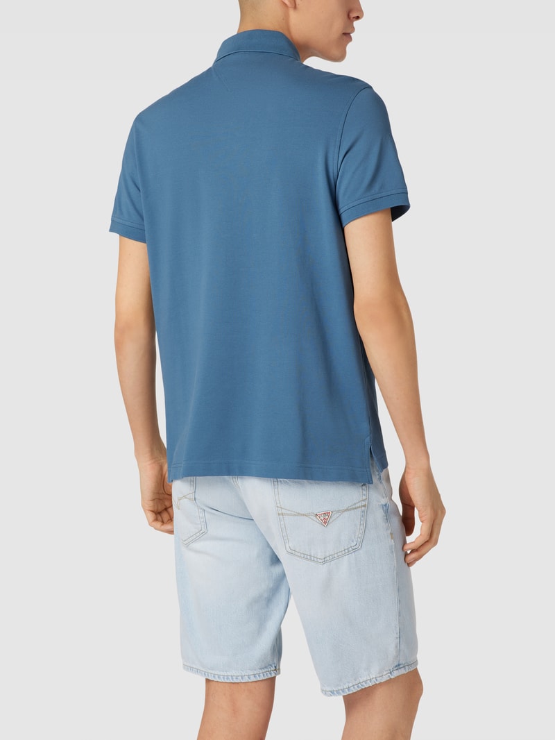 Poloshirt mit Label-Stitching in ozean blau