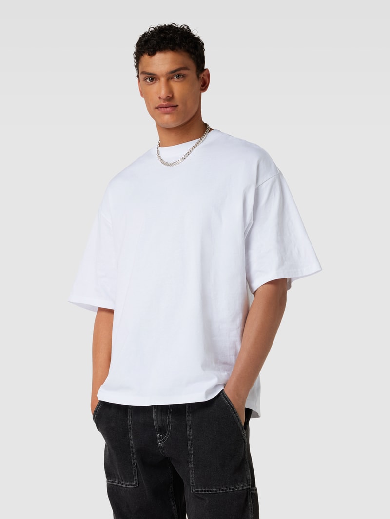 Oversized T-Shirt mit überschnittenen Ärmeln in weiß