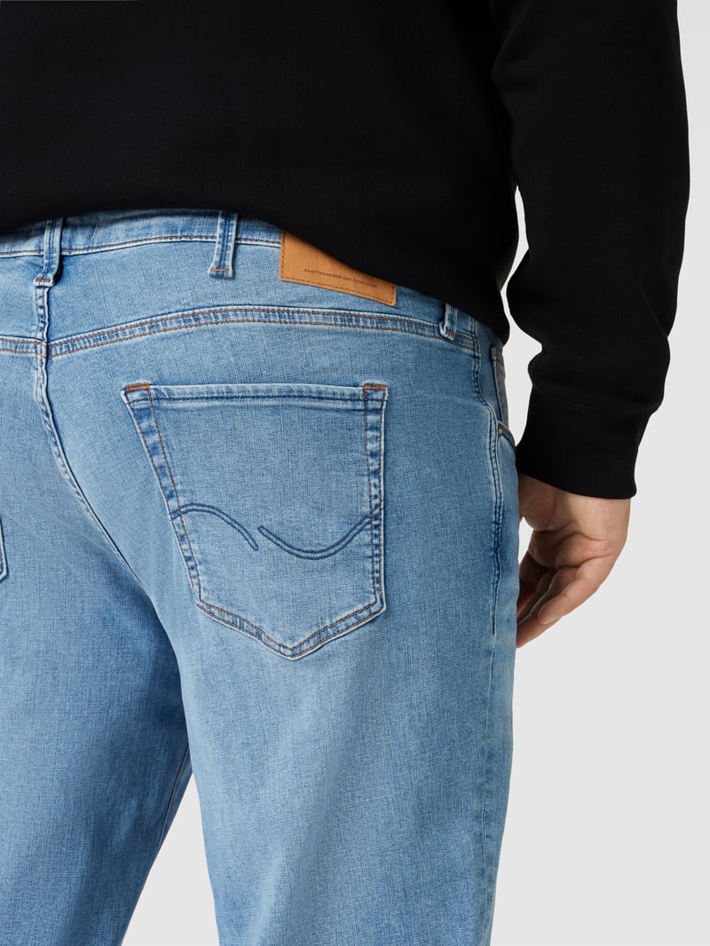 PLUS SIZE Jeans mit Label-Patch Modell 'GLENN' in jeans
