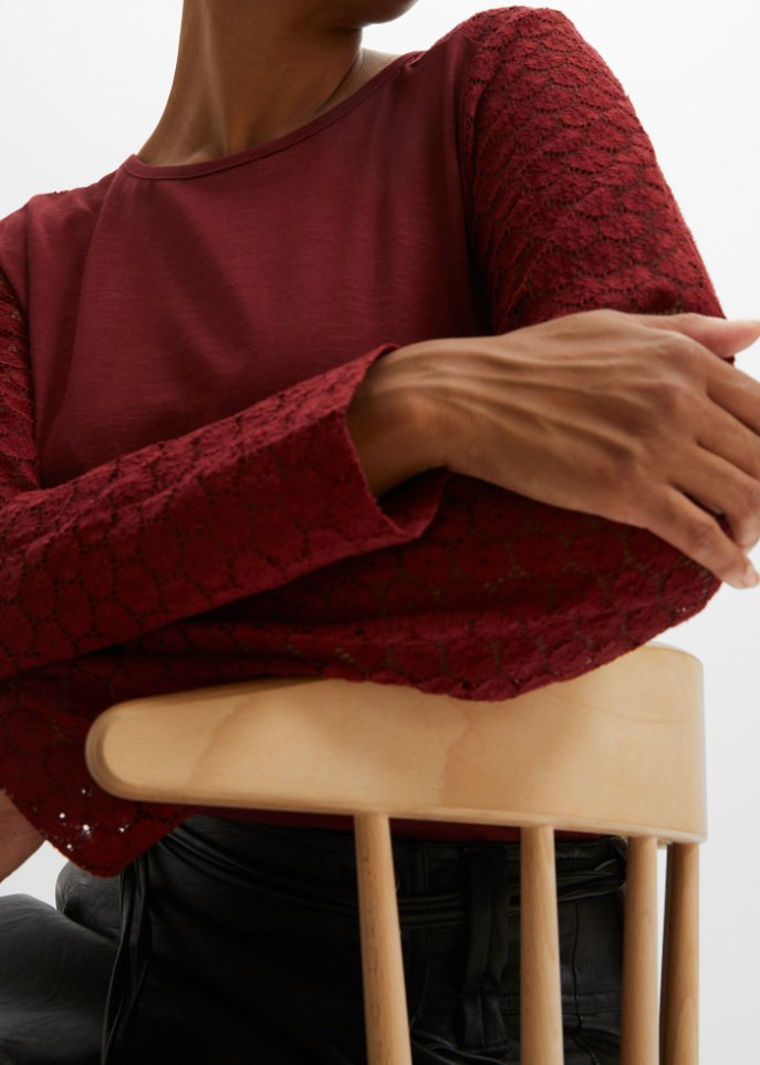 Shirt aus Flammgarn mit Ärmeln aus Spitze