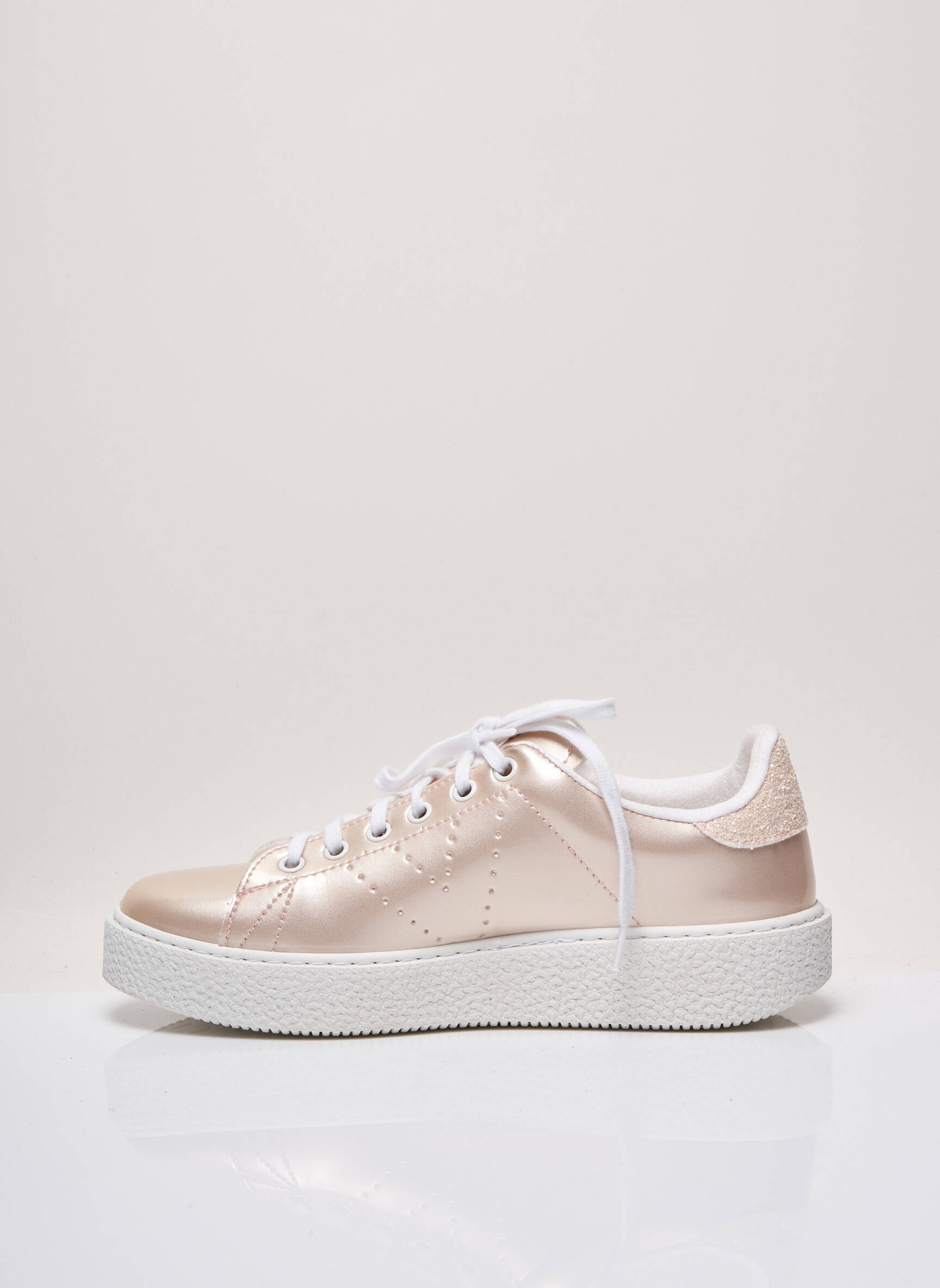 Victoria Baskets Femme couleur rose