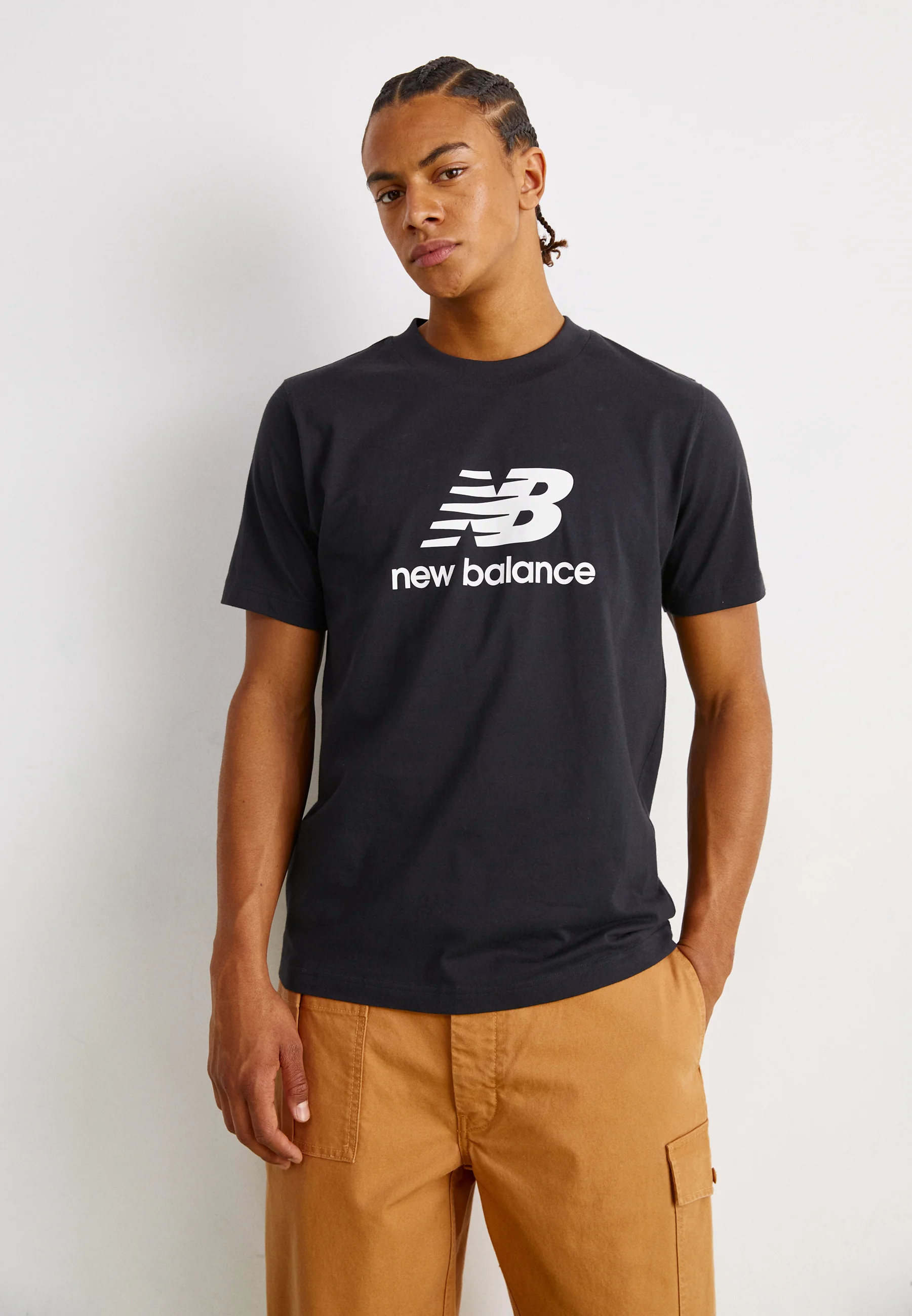 New Balance ESSENTIALS STACKED LOGO - Camiseta con estampado