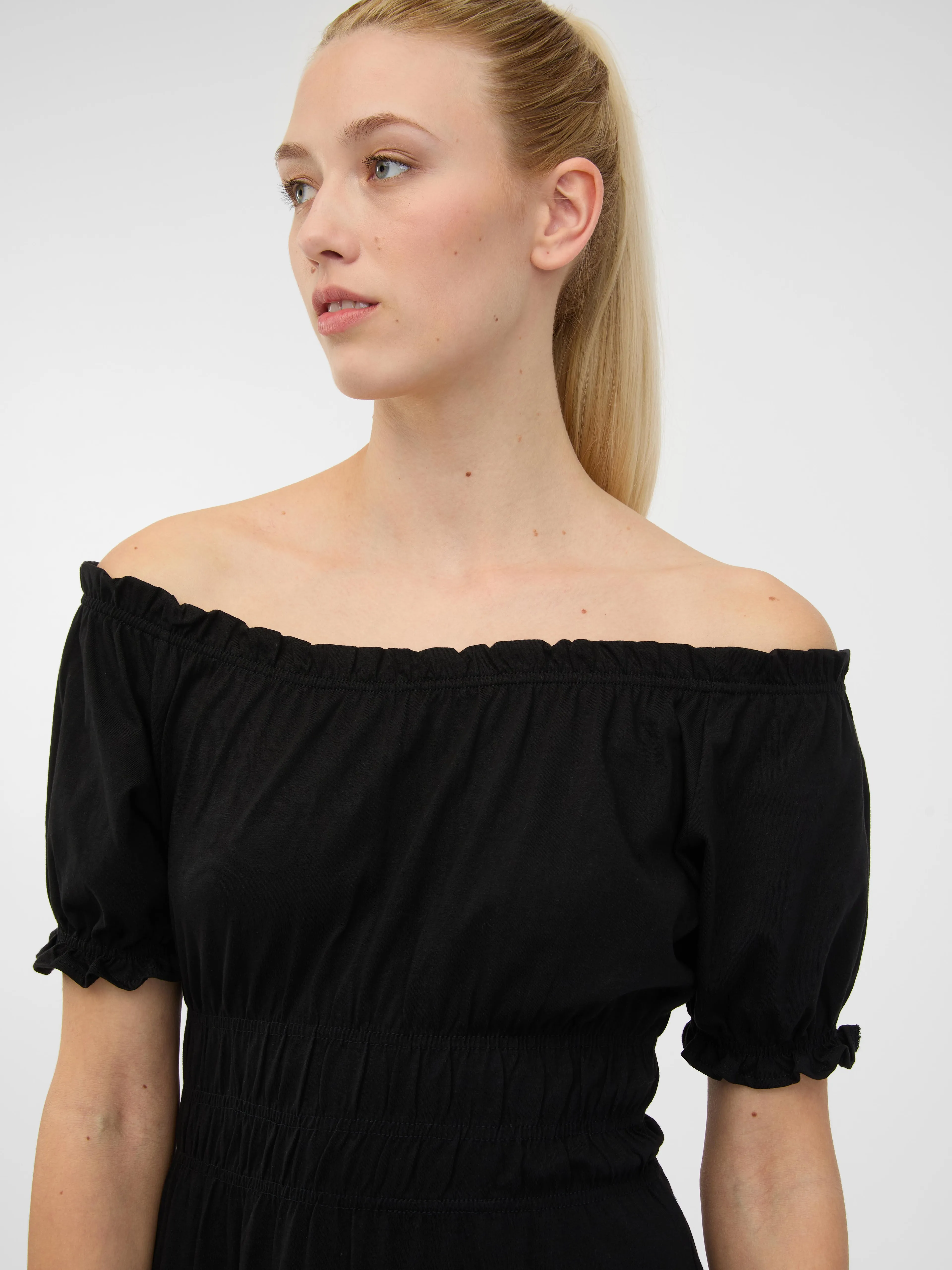 Schwarzes knielanges Damenkleid ORSAY