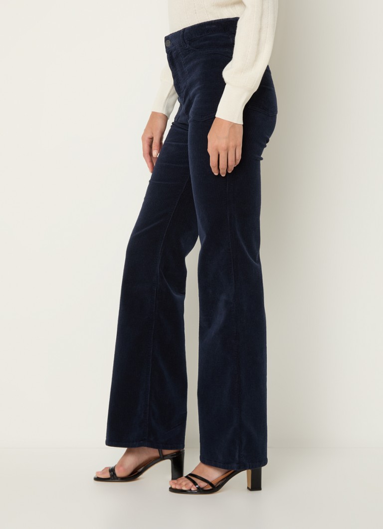 Calças de cintura alta e corte folgado em veludo cotelê, modelo Nazia, da Gerard Darel.