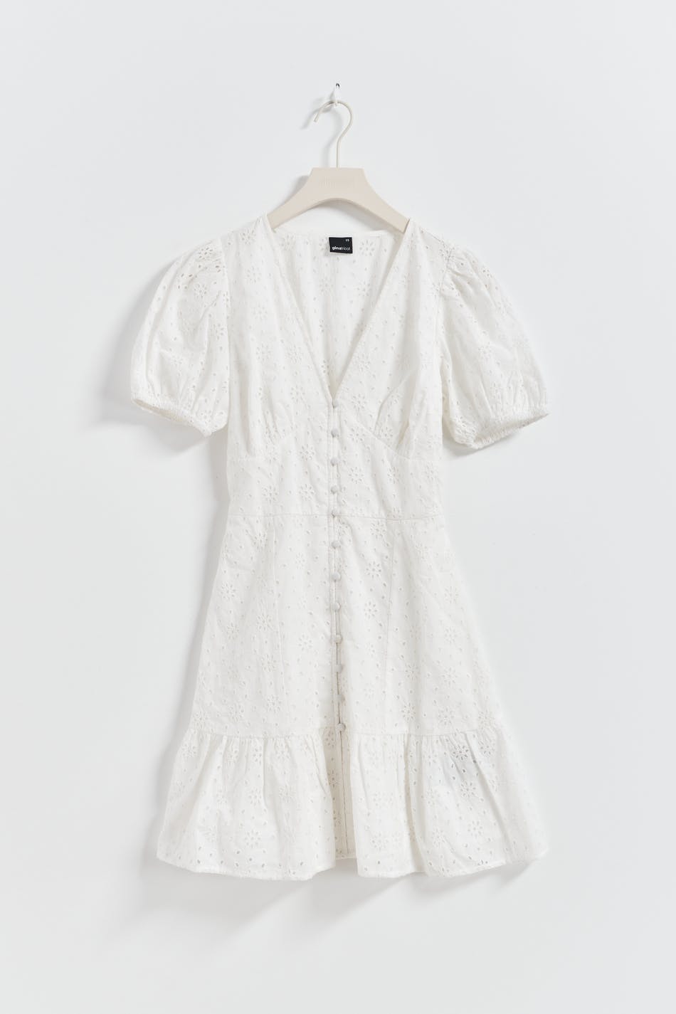 Embroderie anglaise dress.