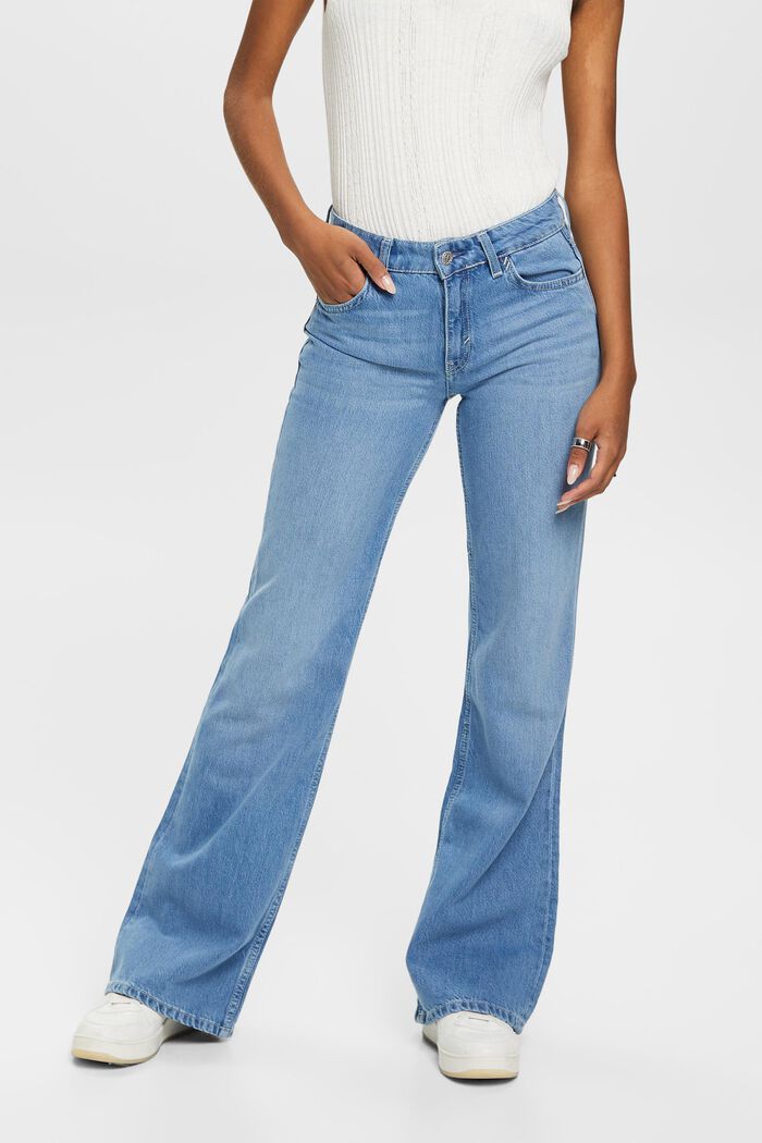Ausgestellte Retro-Jeans mit mittelhohem Bund