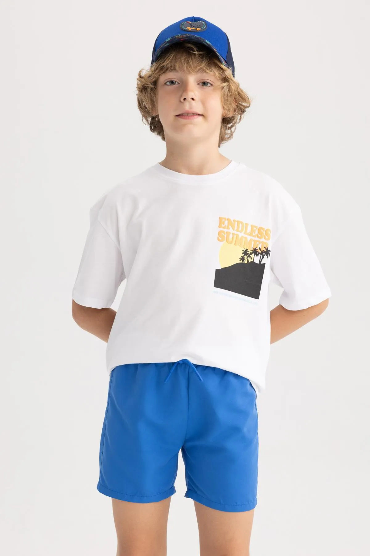 DeFacto  Wasserfarben wechselnde Badeshorts für Jungen A0715a823hs