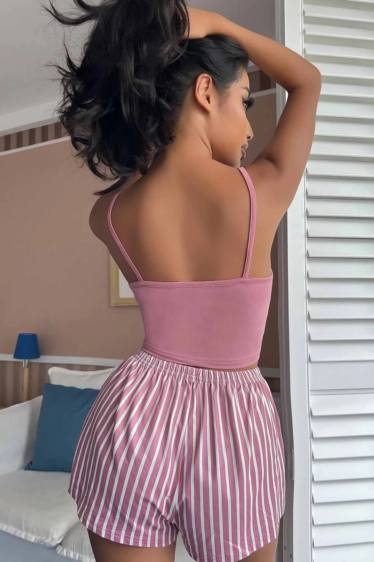 Merry See  Mehrfarbiges Pyjama-Set mit bedruckten Shorts und Strappy Sleep