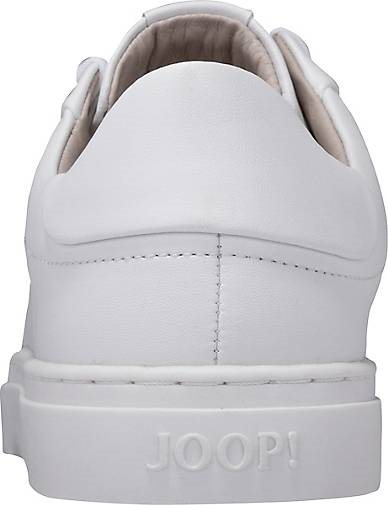 JOOP! Im cleanen Design mit klassischer, sechsfacher Schnürung und aus purem Glattleder präsentieren sich die Sneaker Tinta Coralie als Allrounder zur Shirt-Jeans-Kombi, dem Blusen-Rock-Duo oder einem Midikleid. Die gummierte Laufsohle und feine Logo