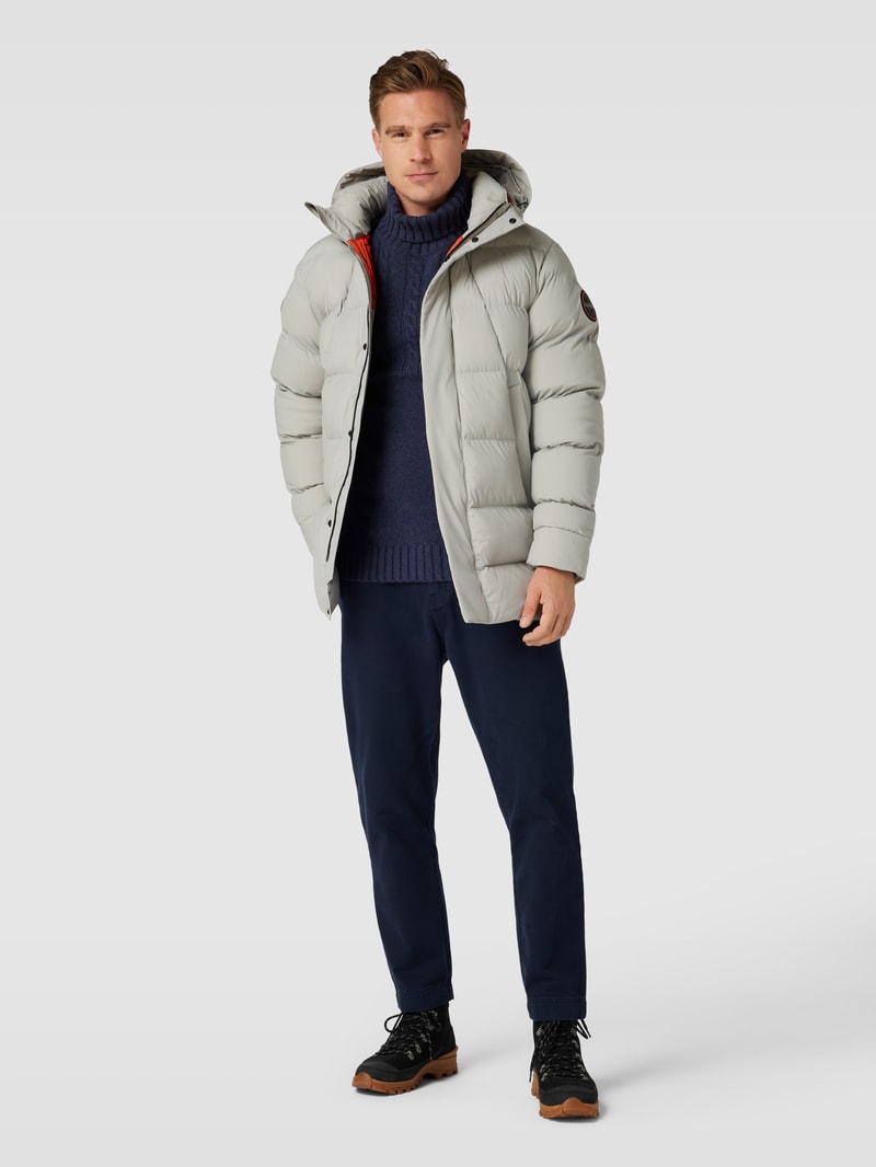 Steppjacke mit Kapuze in hellgrau
