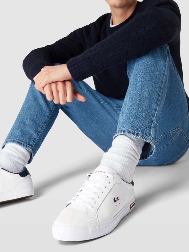 Sneaker aus Leder mit Label-Details Modell 'POWERCOURT' in weiß