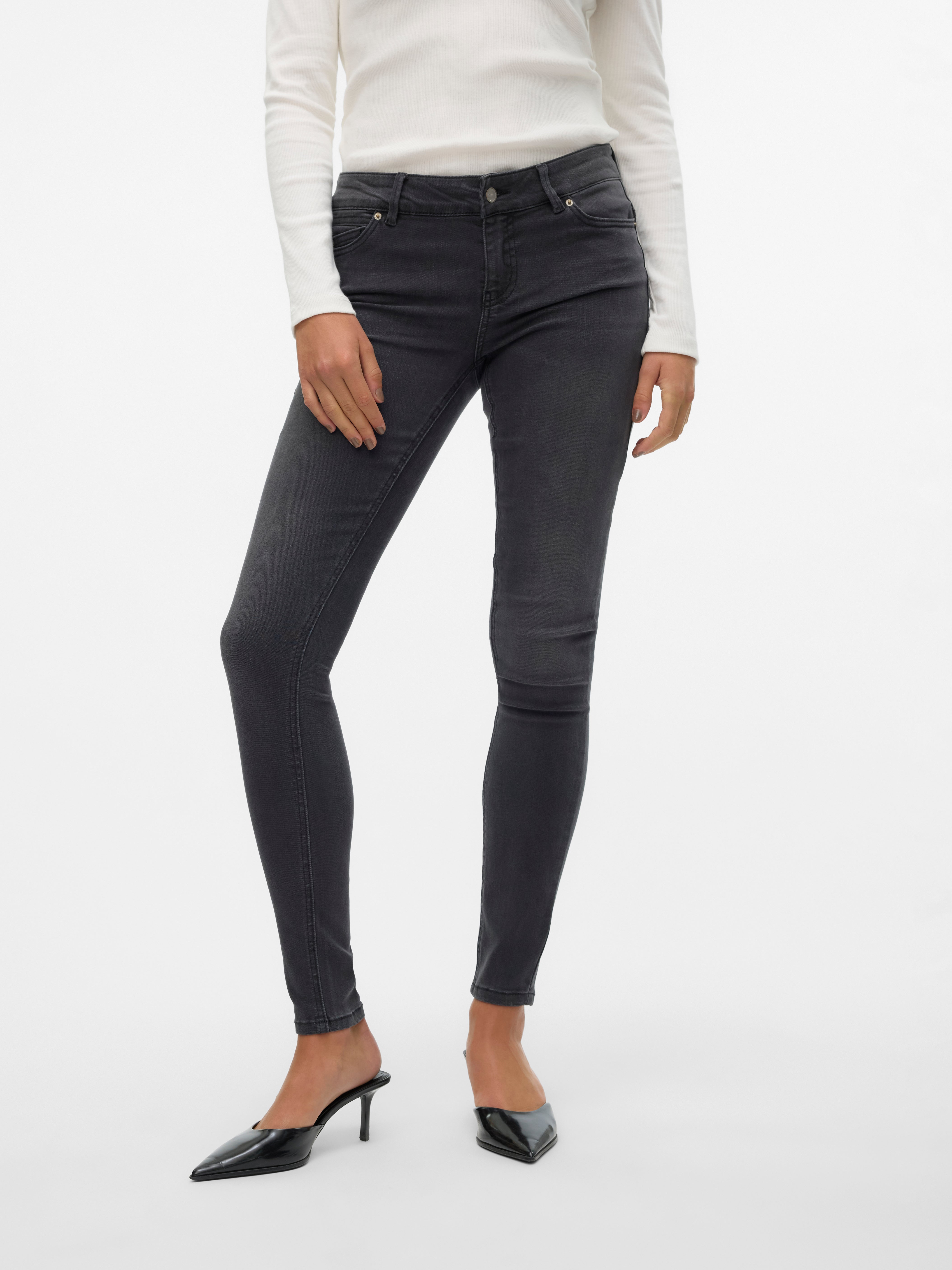 VMSYLVIA Niedrige Taille Skinny Fit Jeans