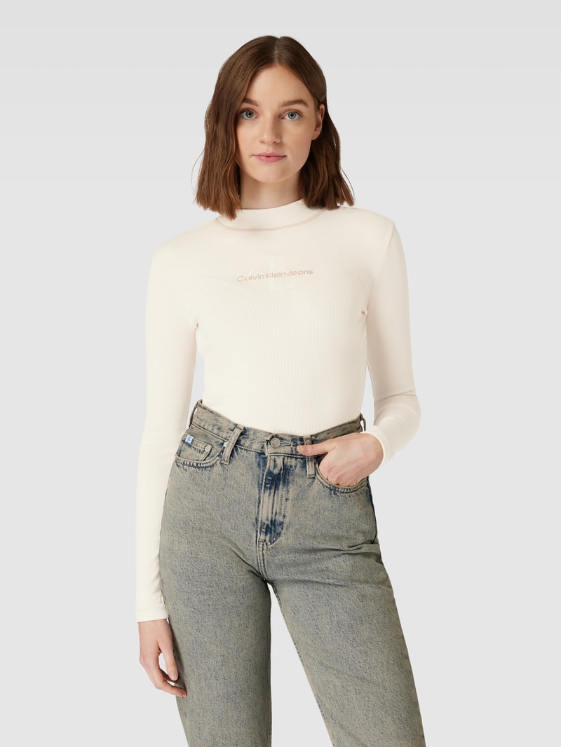 Longsleeve mit Label- und Logo-Stitching Modell 'HERO' in ecru