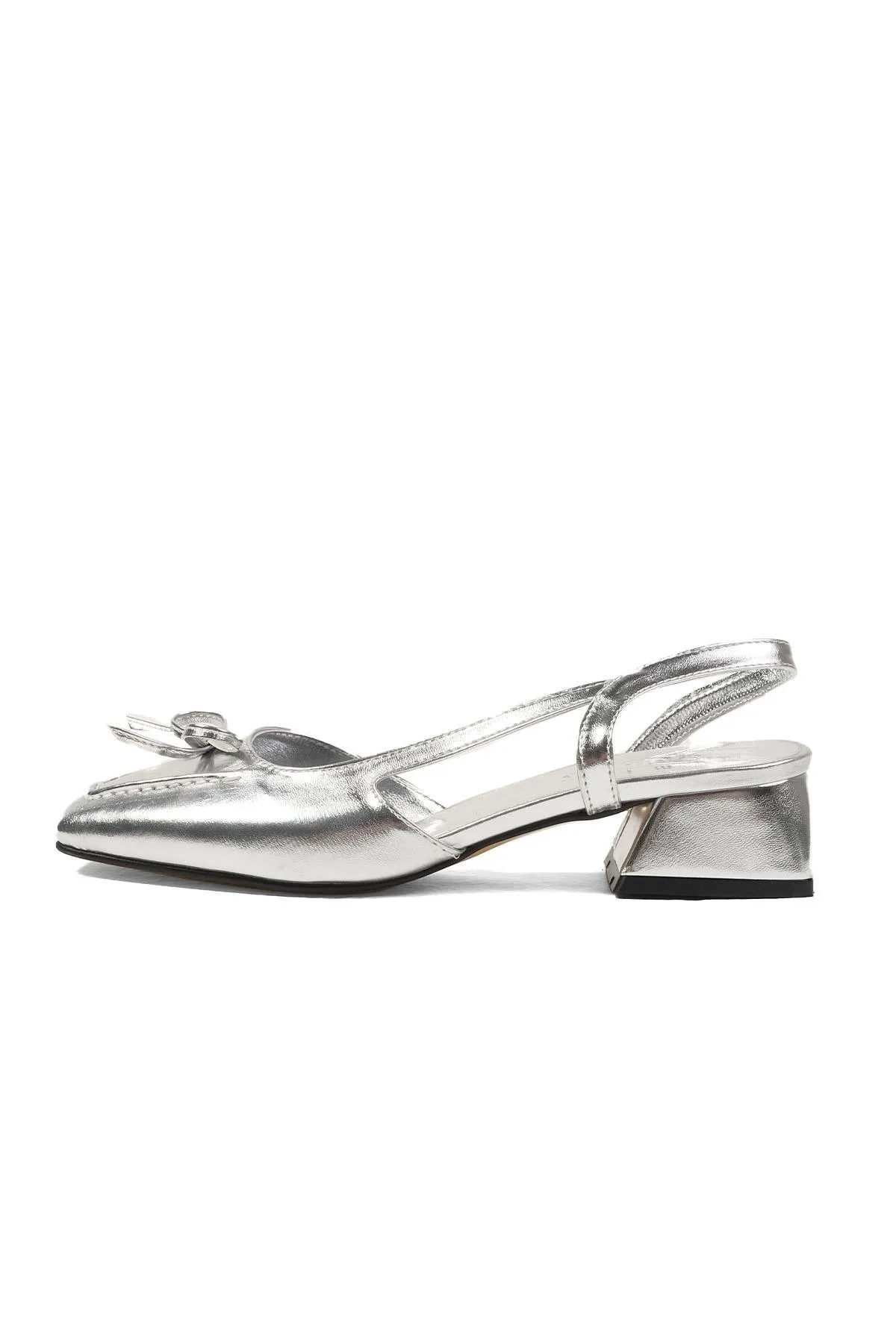 Mio Gusto  Bria Silberfarbene Damenschuhe mit niedrigem Absatz und offenem Rücken