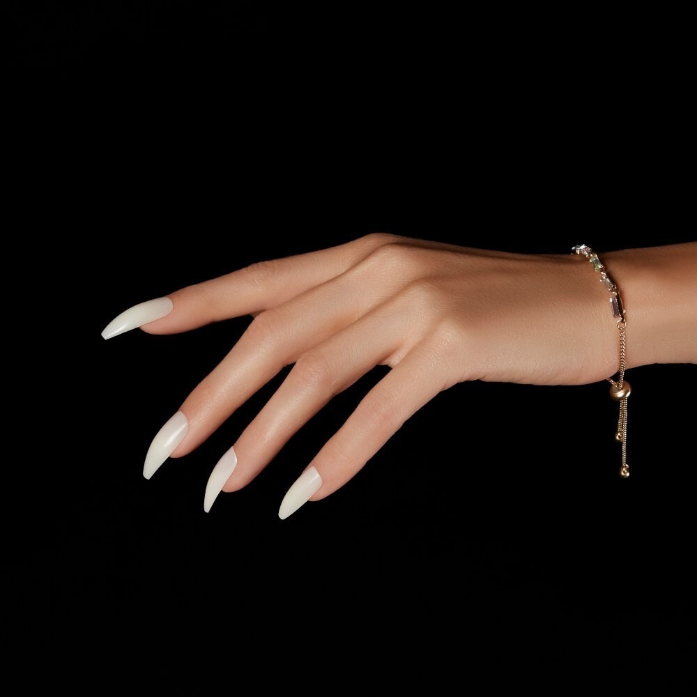 Uñas postizas Ardell listas para aplicar con accesorios
