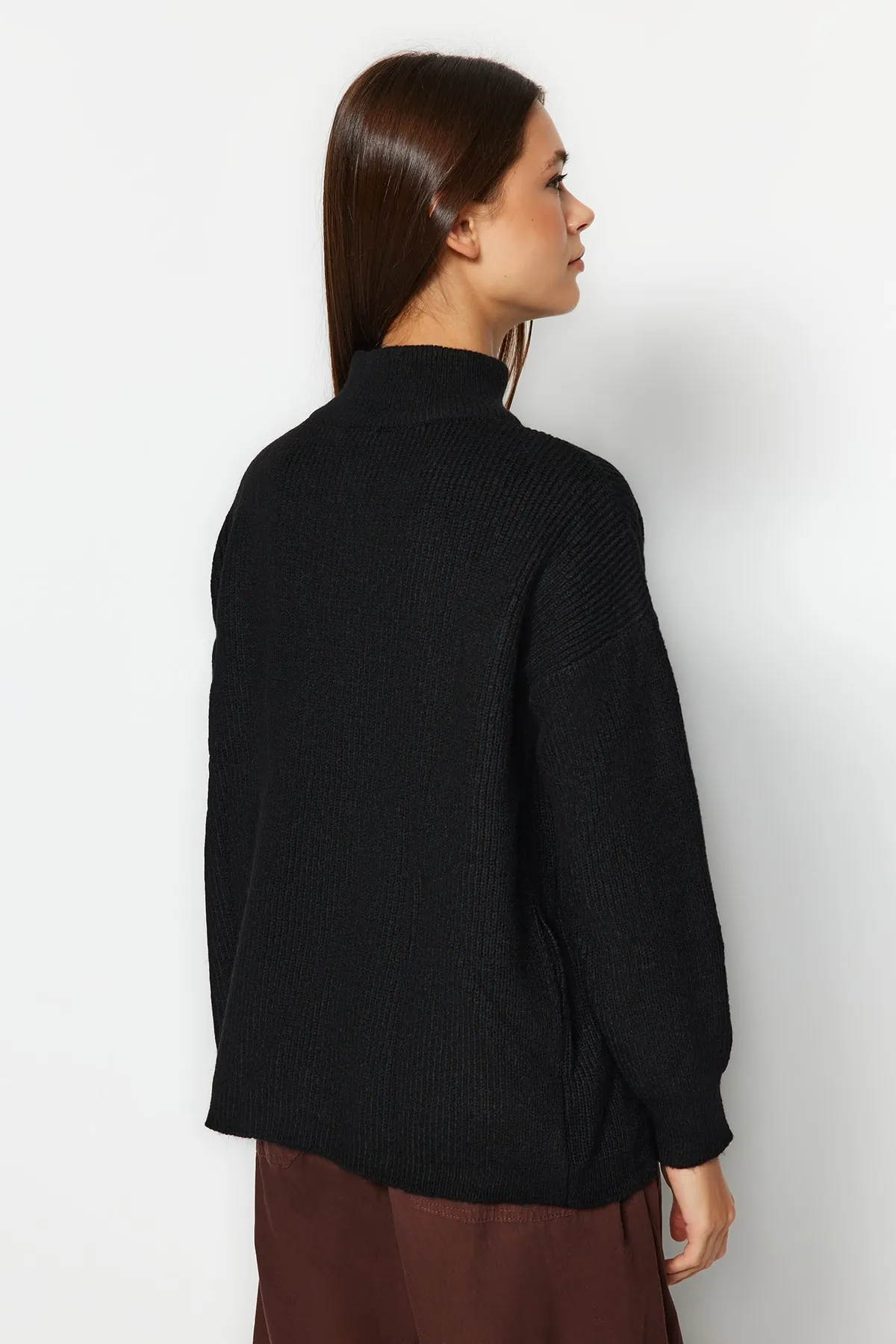 Trendyol Collection  Schwarzer Strickpullover mit Reißverschluss