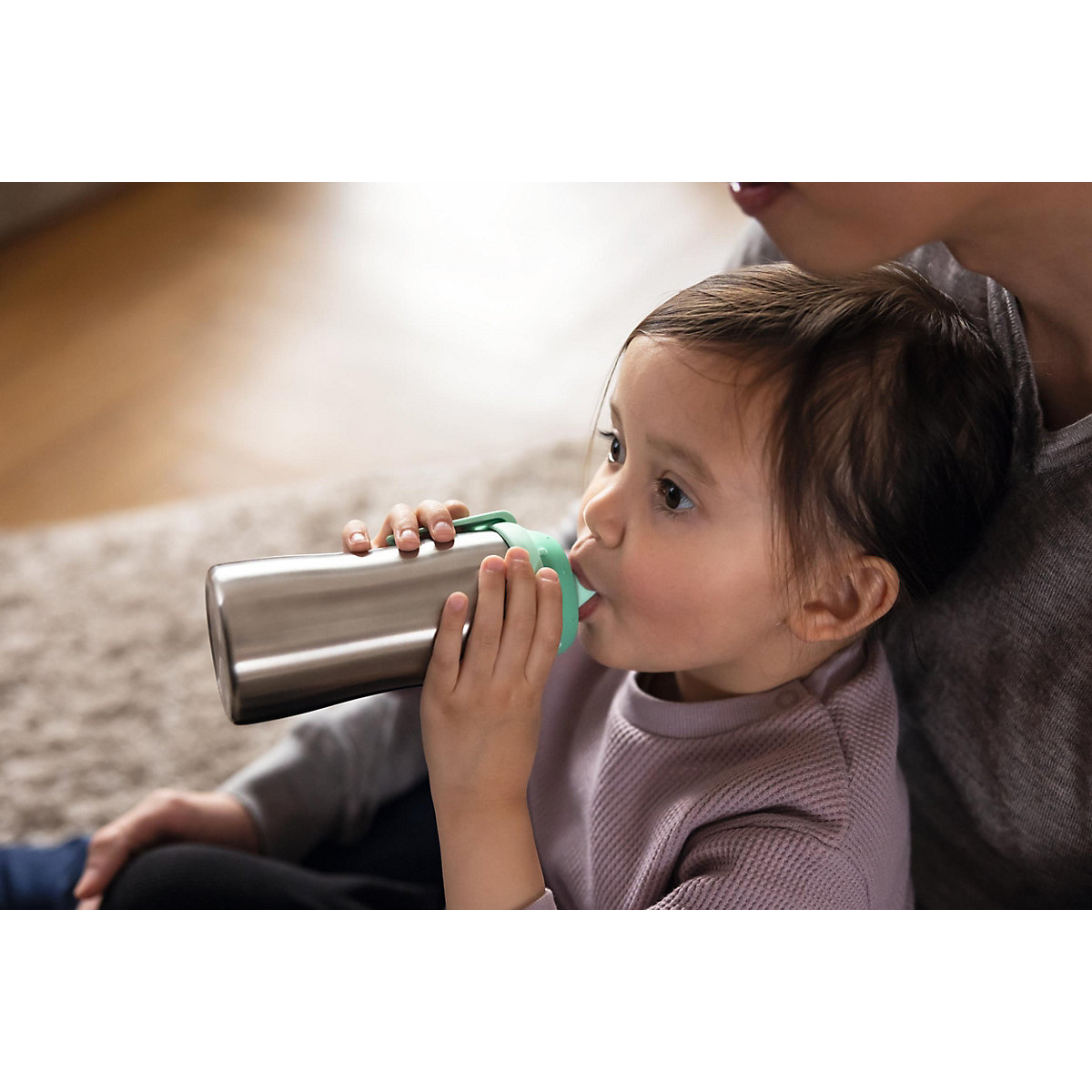 NUK Junior Cup Edelstahl, Flaschenkörper aus hochwertigem Edelstahl, mit Push-Pull-Tülle, 215ml, ab 18 Monaten, auslaufsicher, mit Clip, 1 Stück, grün