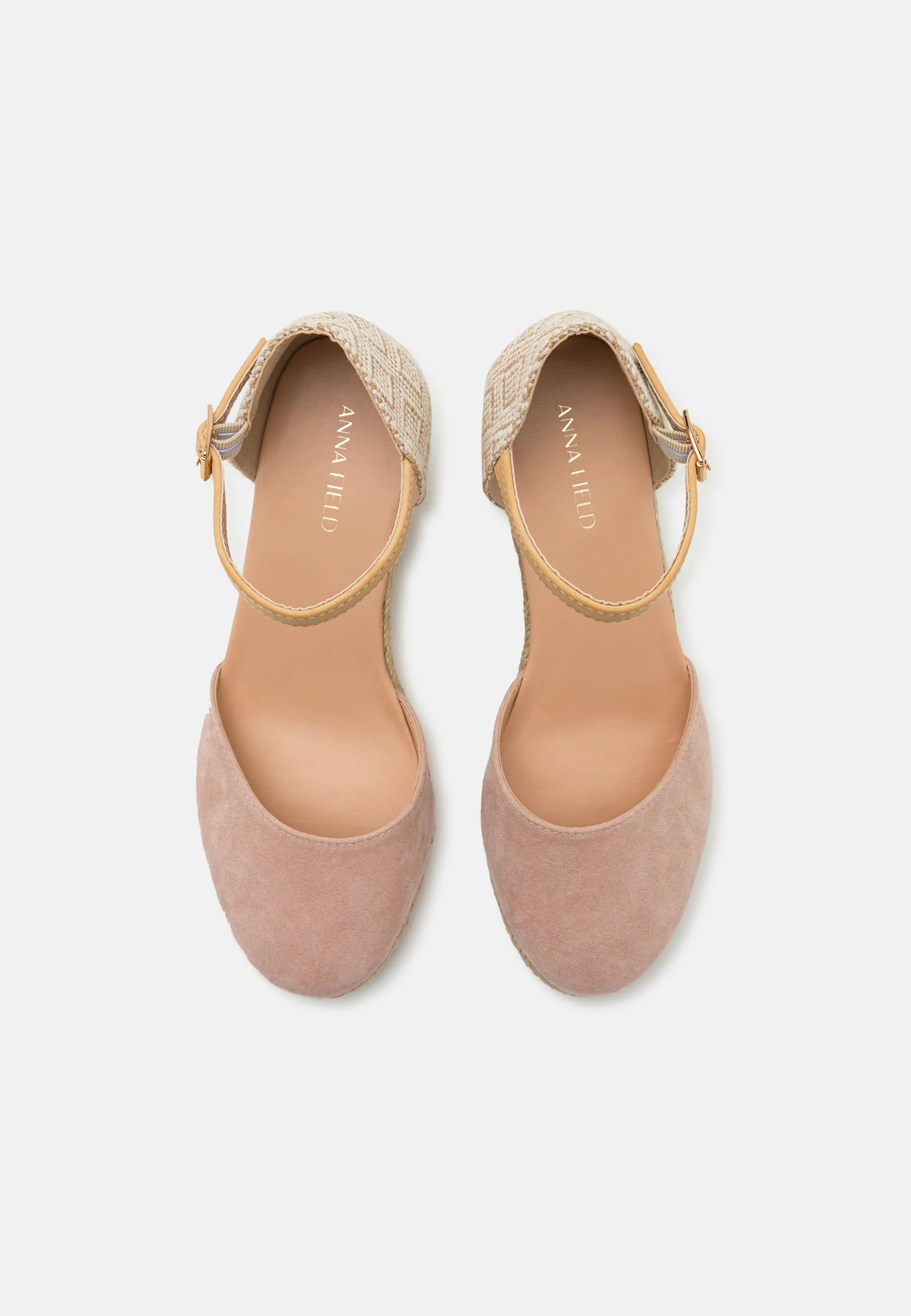 Cuñas de Anna Field