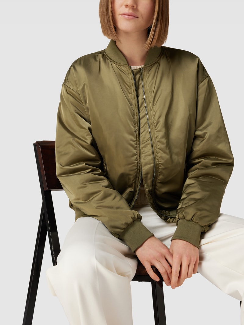 Blouson mit seitlichen Eingrifftaschen in khaki