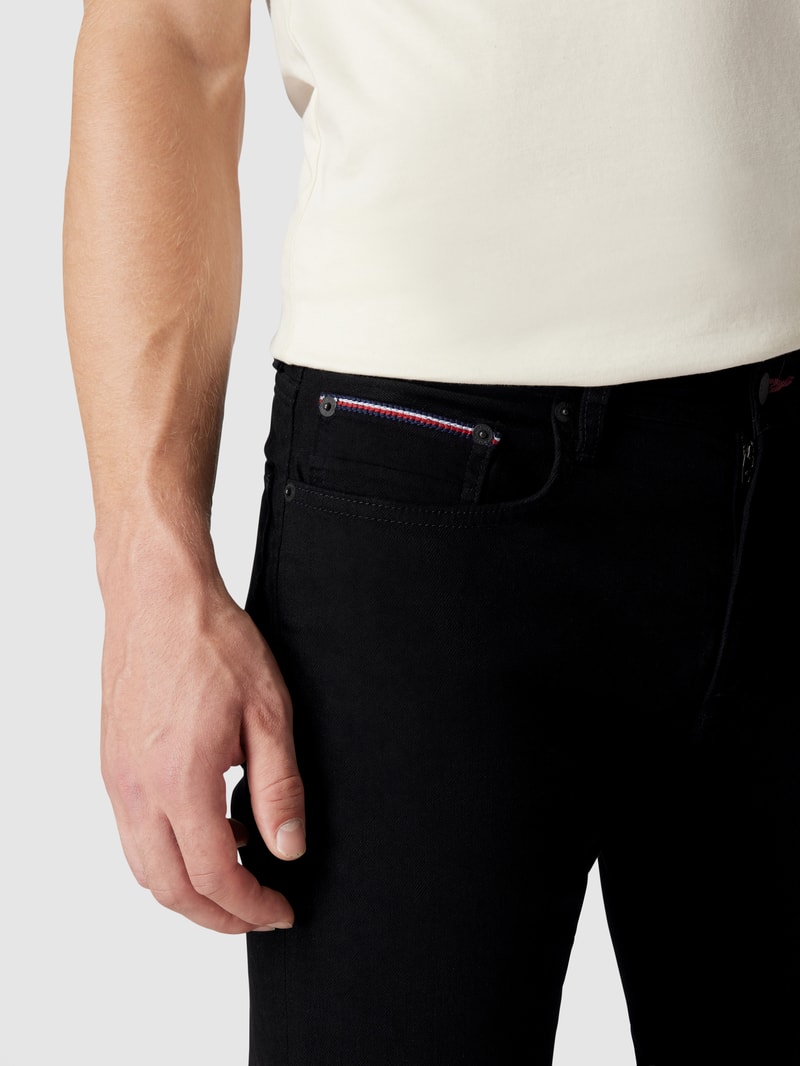Straight Fit Jeans mit Stretch-Anteil Modell 'Denton in schwarz