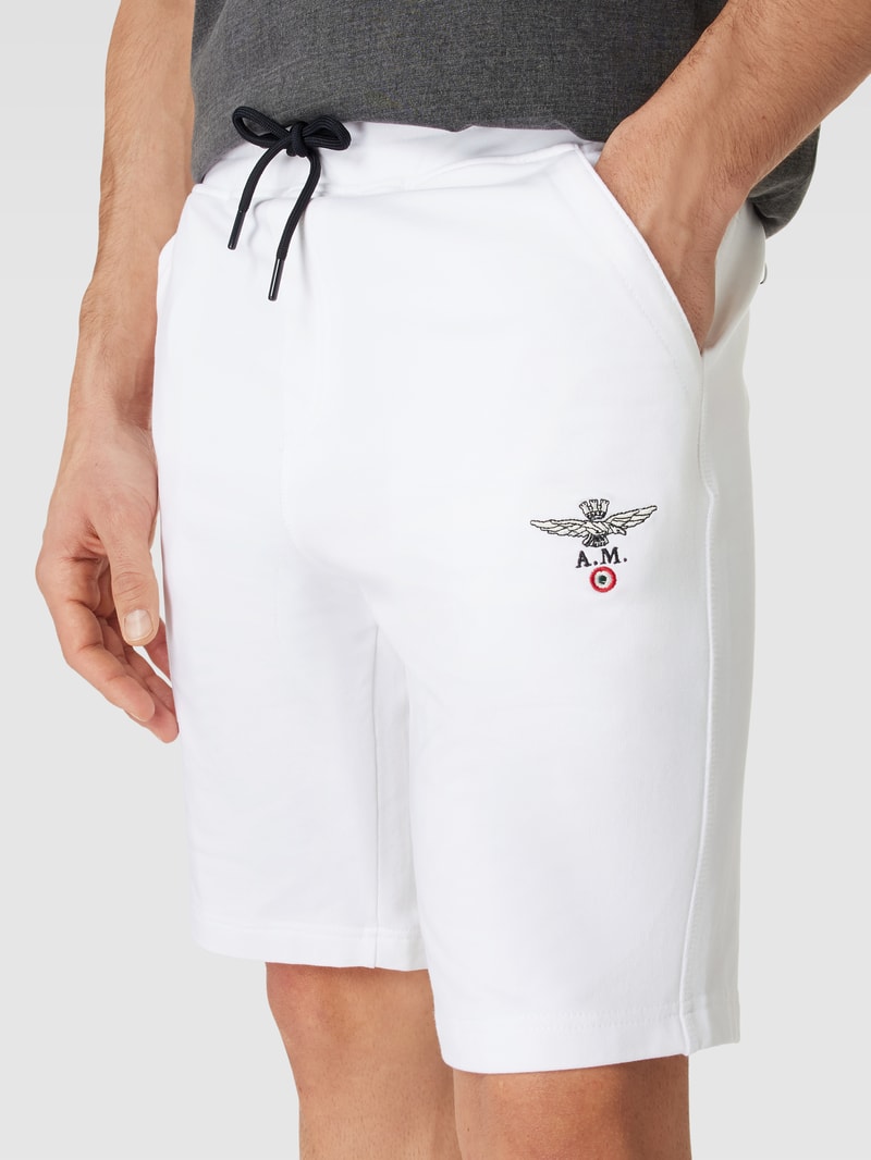 Sweatshorts mit Tunnelzug in offwhite