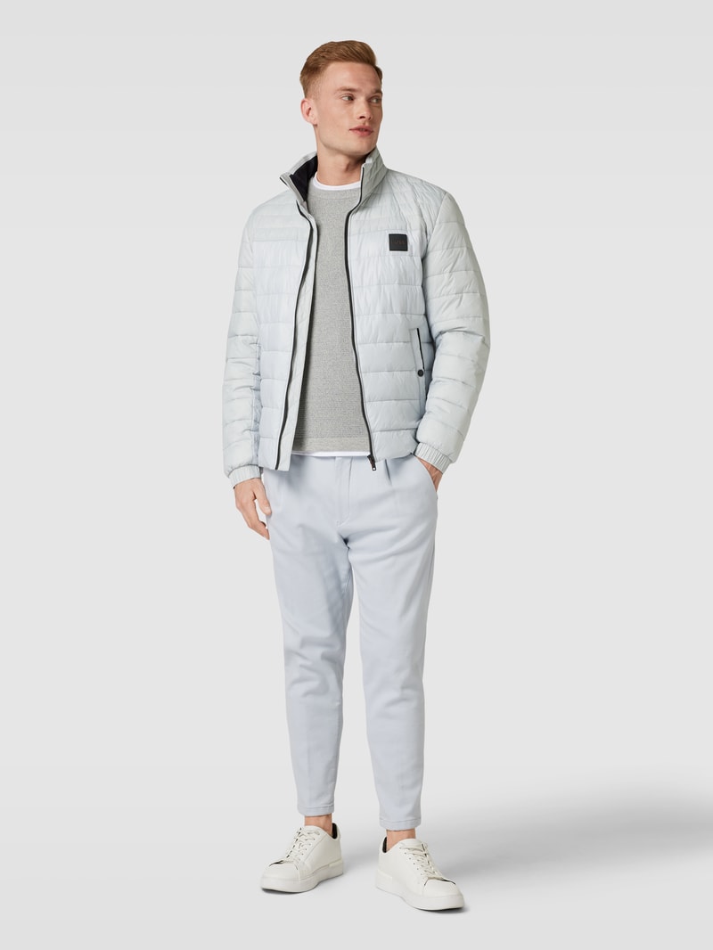 Steppjacke mit Stehkragen Modell 'Oden' in hellgrau